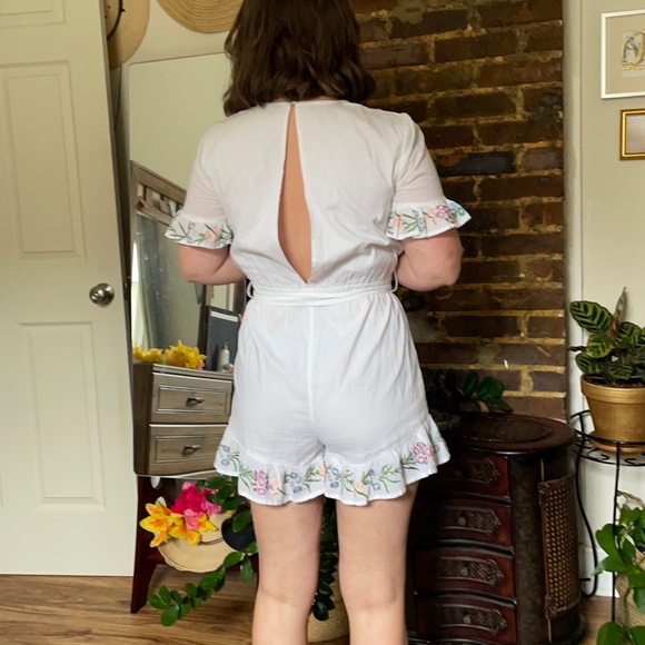 Romper - Picture 3 of 4